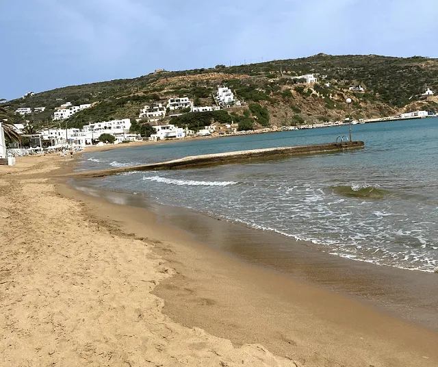 The beach at Platis Gialos, Sifnos